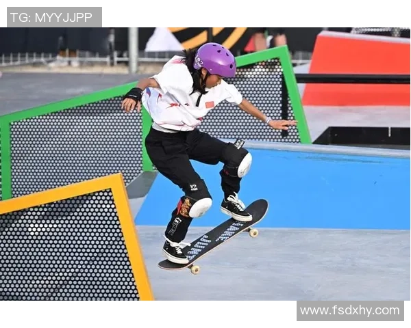 成都滑板队的蜕变与成长:世界滑板锦标赛背后的故事与启示 成都滑板队的蜕变与成长:世界滑板锦标赛背后的故事与启示